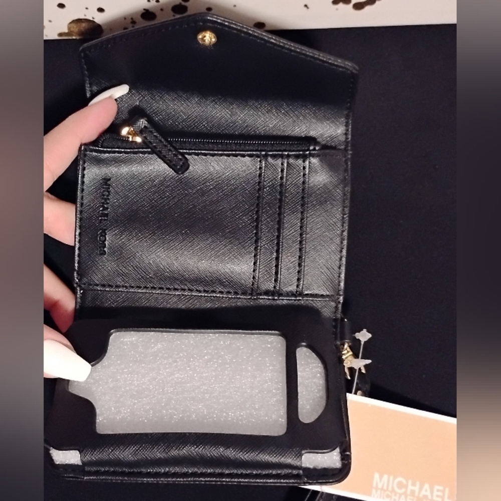 MK Black iPhone Card Holder Wristlet BNWT - Picture 3 of 3